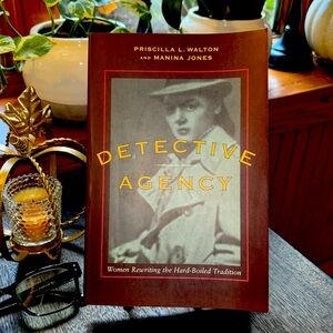 Detective Agency  Women Rewriting the Hard-Boiled Tradition 1999.     315 pgs.
